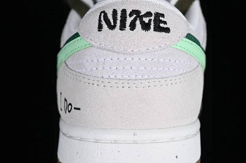 All categories Nk SB Dunk series Nk SB Dunk Low low-top sneakers Nk SB Dunk Low "85" grass green double hook SB low-top sports and leisure sneakers DO9457-141